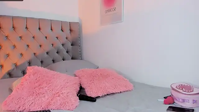 MafeOlimpo online show from November 2025 11:51:02 PM