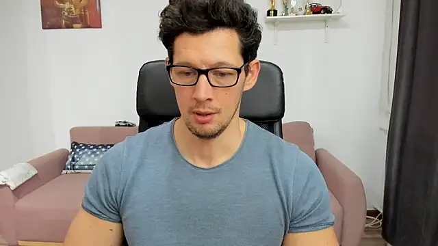 BrutusK08 online show from February 2025 10:30:01 AM