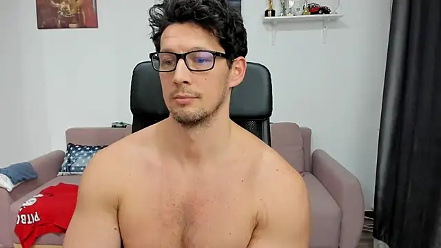 BrutusK08 online show from February 2025 04:24:02 PM