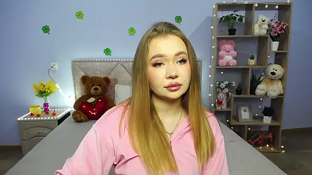 Snapshot of StacyYellig chatting on March 2025 11:39:02 PM StacyYellig online show from March 2025 11:39:02 PM