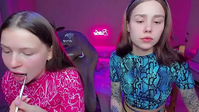 HelloRoxy online show from January 2025 07:42:01 PM