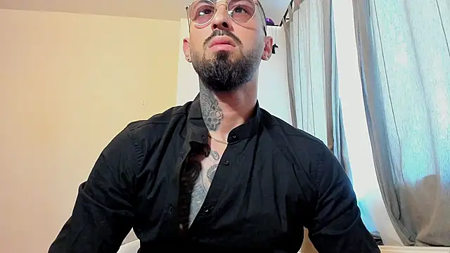 Baddfuckerr online show from January 2025 08:13:02 AM