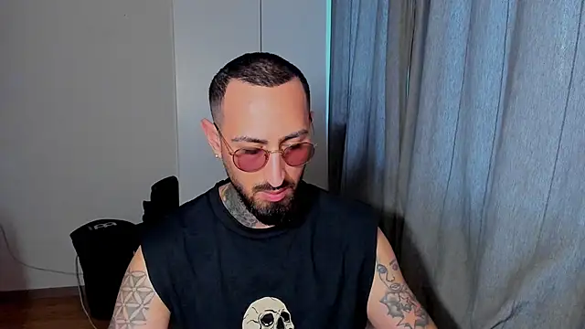 Baddfuckerr online show from January 2025 02:49:01 PM