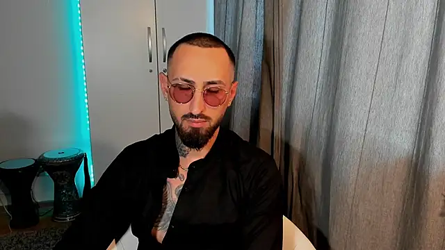 Baddfuckerr online show from January 2025 01:12:02 PM