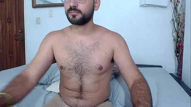 Snapshot of _Araboys_ chatting on June 2026 02:40:02 AM Araboys online show from June 2026 02:40:02 AM