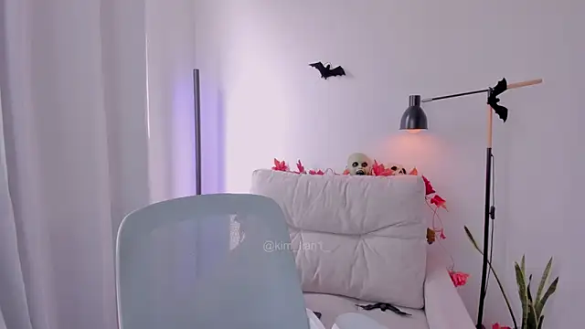 kim lian21 online show from October 2025 02:13:02 PM