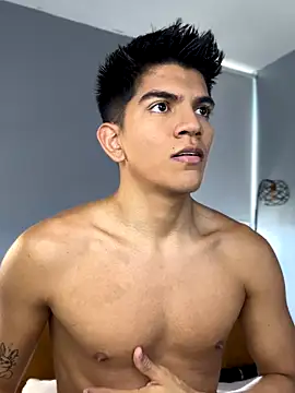 santiago 01 online show from October 2025 07:21:01 PM