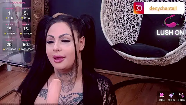 DeniSalome online show from December 2024 01:44:02 PM