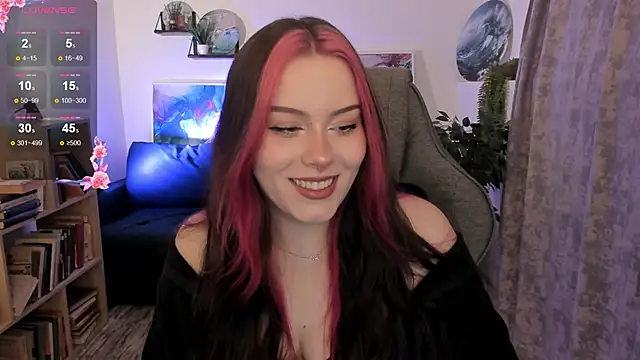 CoralineKeyns online show from April 2026 05:29:02 AM