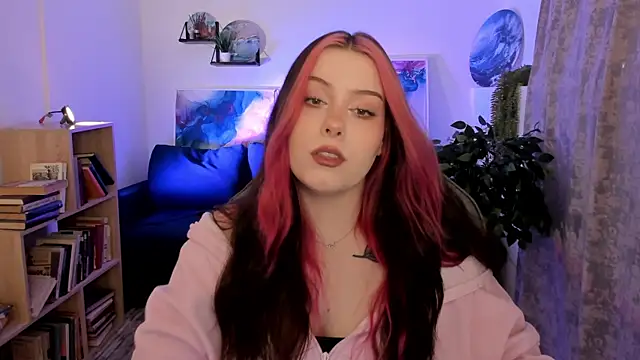 CoralineKeyns online show from April 2026 05:14:01 AM