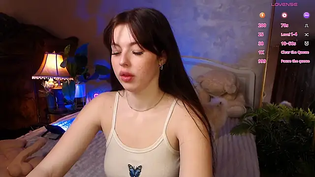 JulieHeets online show from January 2025 07:34:02 AM