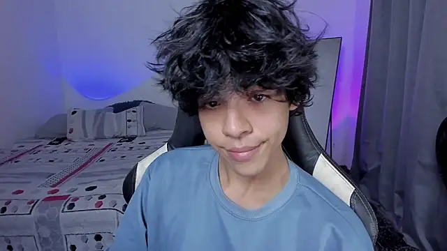 Alan26  online show from February 2026 02:09:02 AM