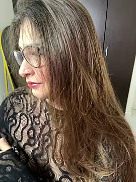 Snapshot of adara_lennox chatting on July 2026 06:51:02 PM adara lennox online show from July 2026 06:51:02 PM