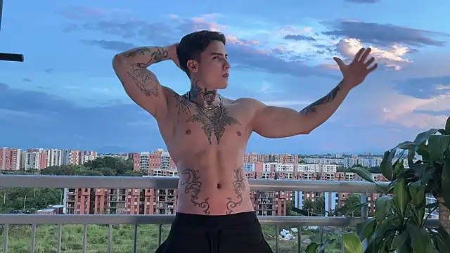 dantecoppolaa  online show from April 2026 11:05:02 PM