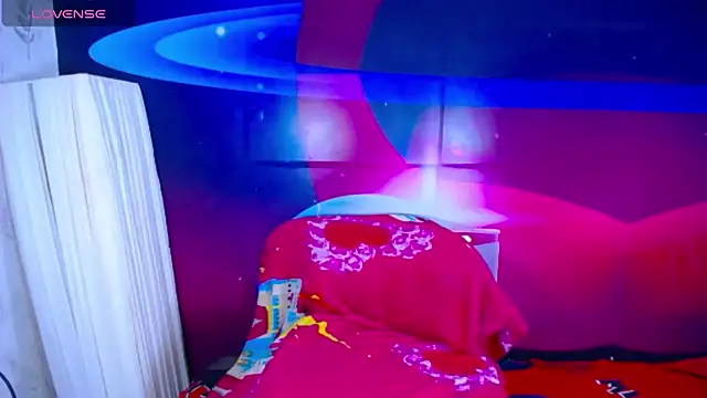 Cristalxxts online show from February 2026 06:53:02 PM