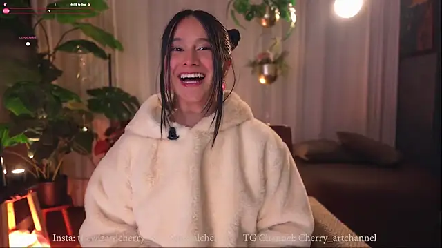 Miss beee online show from November 2025 11:03:01 PM