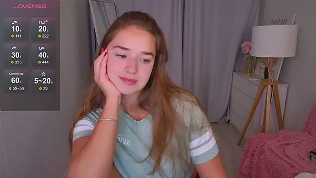 LovelyJessie online show from April 2026 01:49:02 PM