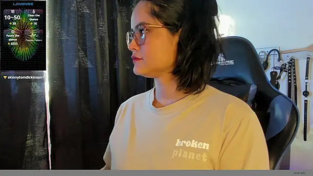 Snapshot of scarlet-kennedy98 chatting on January 2025 10:04:01 PM scarlet-kennedy98 online show from January 2025 10:04:01 PM