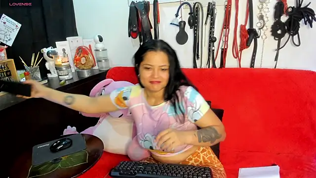 Snapshot of scarlet-kennedy98 chatting on March 2025 12:48:01 AM scarlet-kennedy98 online show from March 2025 12:48:01 AM
