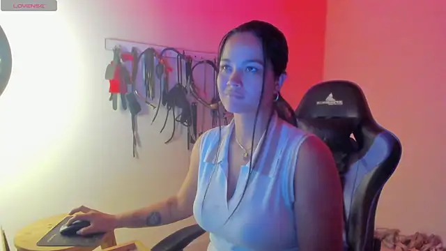 Snapshot of scarlet-kennedy98 chatting on August 2026 08:45:01 PM scarlet-kennedy98 online show from August 2026 08:45:01 PM