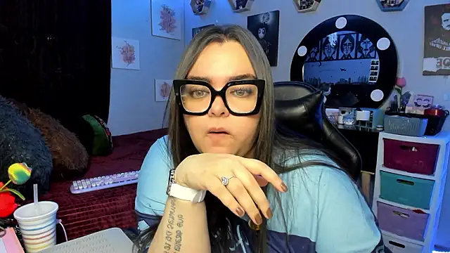 Luise Meyrink online show from February 2026 02:28:01 AM