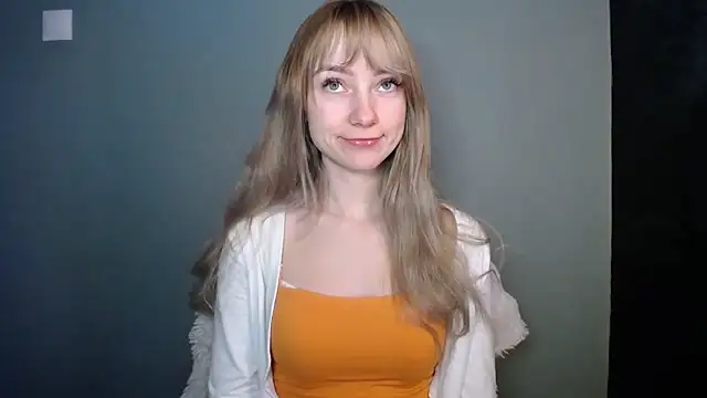 LuciaYoung online show from January 2026 07:35:01 AM