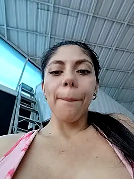 Cloesweety online show from April 2026 07:58:02 PM