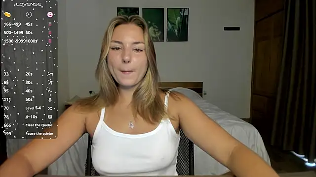 Snapshot of ThreeshaWhite chatting on May 2026 01:11:02 AM ThreeshaWhite online show from May 2026 01:11:02 AM