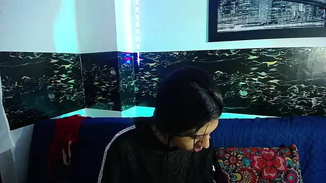 colombianmilf  online show from December 2025 11:00:02 PM