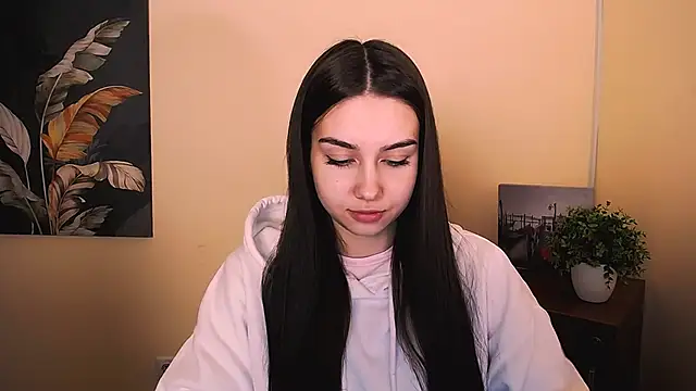 Lili magic online show from September 2025 12:43:02 PM