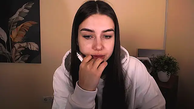 Lili magic online show from October 2025 07:17:01 AM