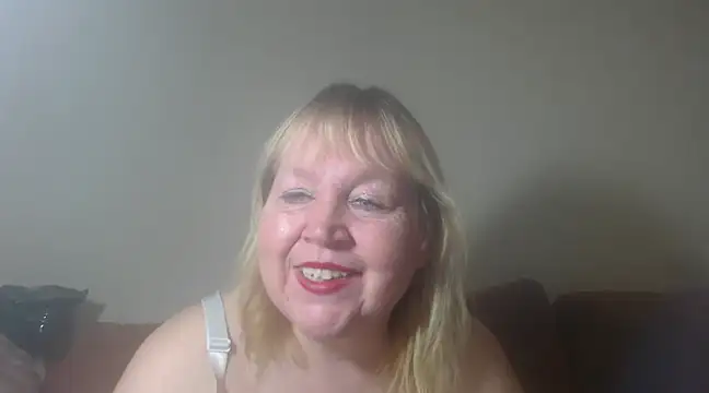 Snapshot of Blasflittchen chatting on January 2025 07:12:01 PM Blasflittchen online show from January 2025 07:12:01 PM