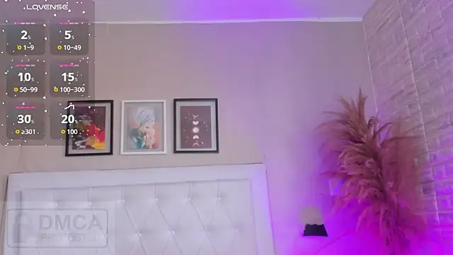 emma  smith1 online show from April 2026 12:28:02 PM