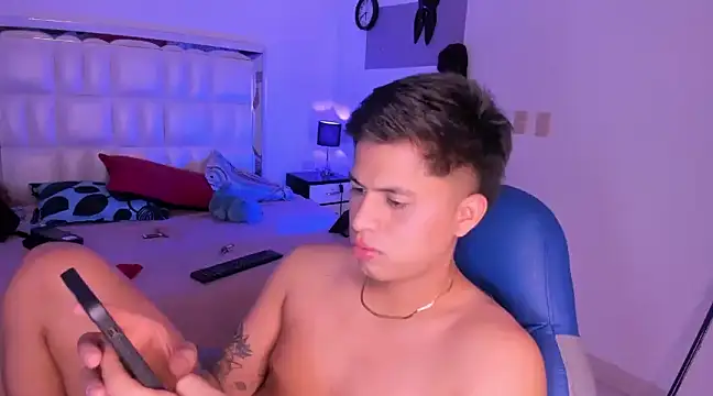 Niicky1  online show from January 2025 12:29:01 AM