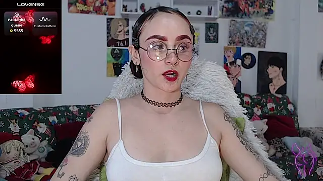 kitty22  online show from January 2026 03:27:01 PM