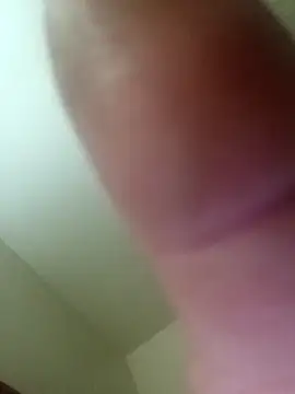 Snapshot of Treemandude chatting on October 2025 06:32:02 AM Treemandude online show from October 2025 06:32:02 AM