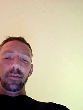 Snapshot of Treemandude chatting on November 2025 06:24:02 AM Treemandude online show from November 2025 06:24:02 AM