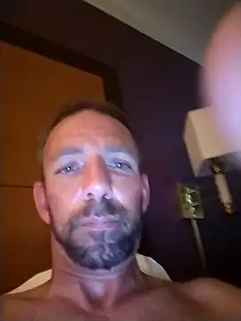 Snapshot of Treemandude chatting on November 2025 05:02:01 PM Treemandude online show from November 2025 05:02:01 PM