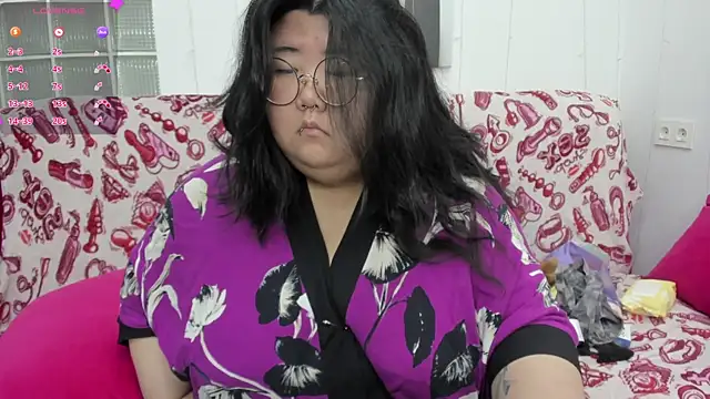 Snapshot of Nadine_asian chatting on July 2026 01:25:02 AM Nadine asian online show from July 2026 01:25:02 AM