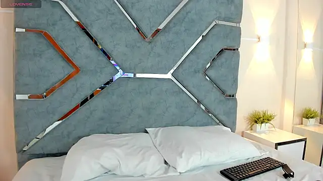 LucciaPorter online show from December 2025 09:08:02 PM