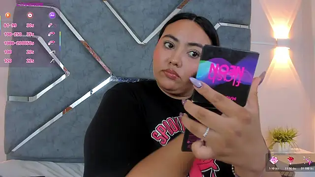 LucciaPorter online show from April 2026 06:54:02 PM