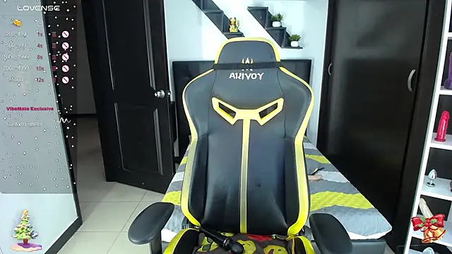 kendalladam online show from December 2025 08:27:01 PM