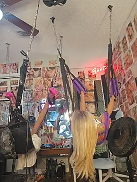 luvs2cumm69 online show from March 2026 07:08:02 AM