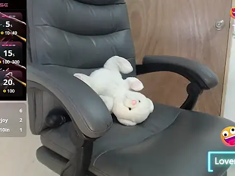 sweettmiah online show from December 2025 06:58:02 PM