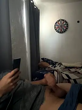 Magicerosxx69 online show from November 2025 03:57:01 PM