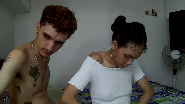 Snapshot of TheKing6ix9ine69 chatting on December 2024 07:08:01 AM TheKing6ix9ine69 online show from December 2024 07:08:01 AM