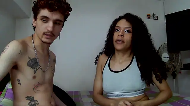 Snapshot of TheKing6ix9ine69 chatting on March 2025 11:31:01 PM TheKing6ix9ine69 online show from March 2025 11:31:01 PM