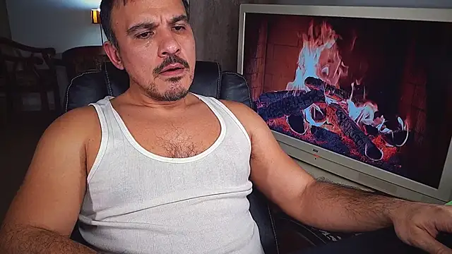 officeman7 online show from January 2025 06:03:02 PM