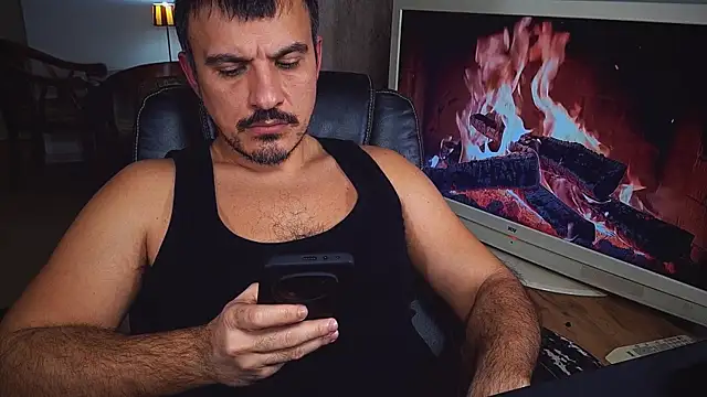 officeman7 online show from January 2025 05:54:02 PM