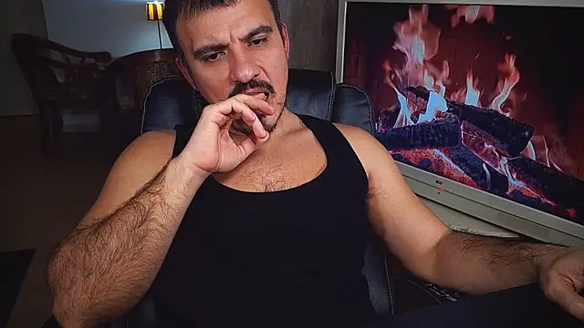 officeman7 online show from January 2025 05:23:01 PM